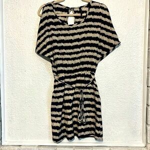 Final Touch black and cream, colored mini dress size small